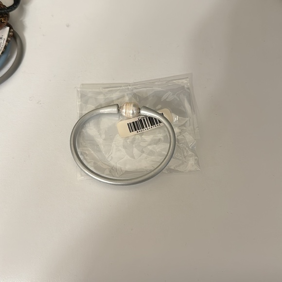 Gray and Silver Silicone & Freshwater Pearl Bracelet Set - Picture 4 of 5